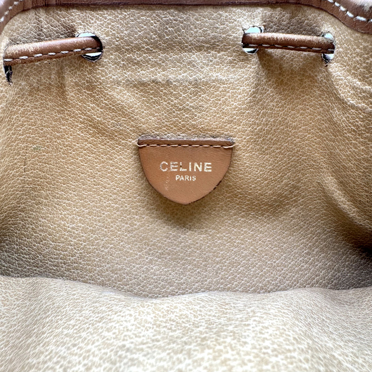 Céline Seau Toile Macadam Beige - intérieur, doublure claire et œillets