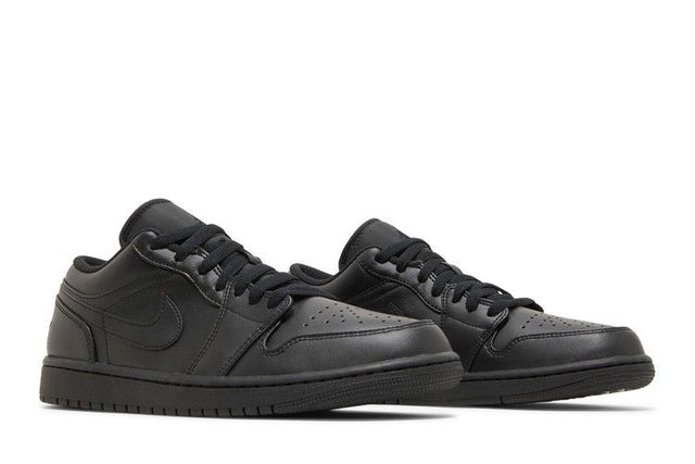 Air Jordan 1 Low Triple Black (2022)