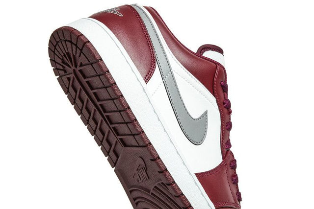 Air Jordan 1 Low Bordeaux