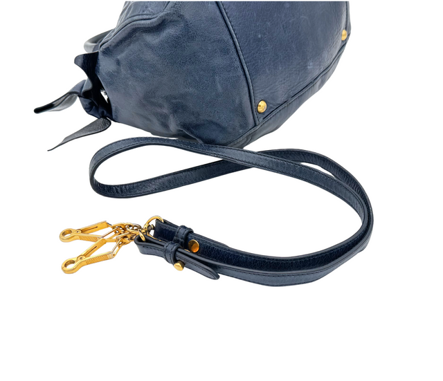 Miu Miu – Sac à Main en Cuir Bleu Marine avec Bandoulière