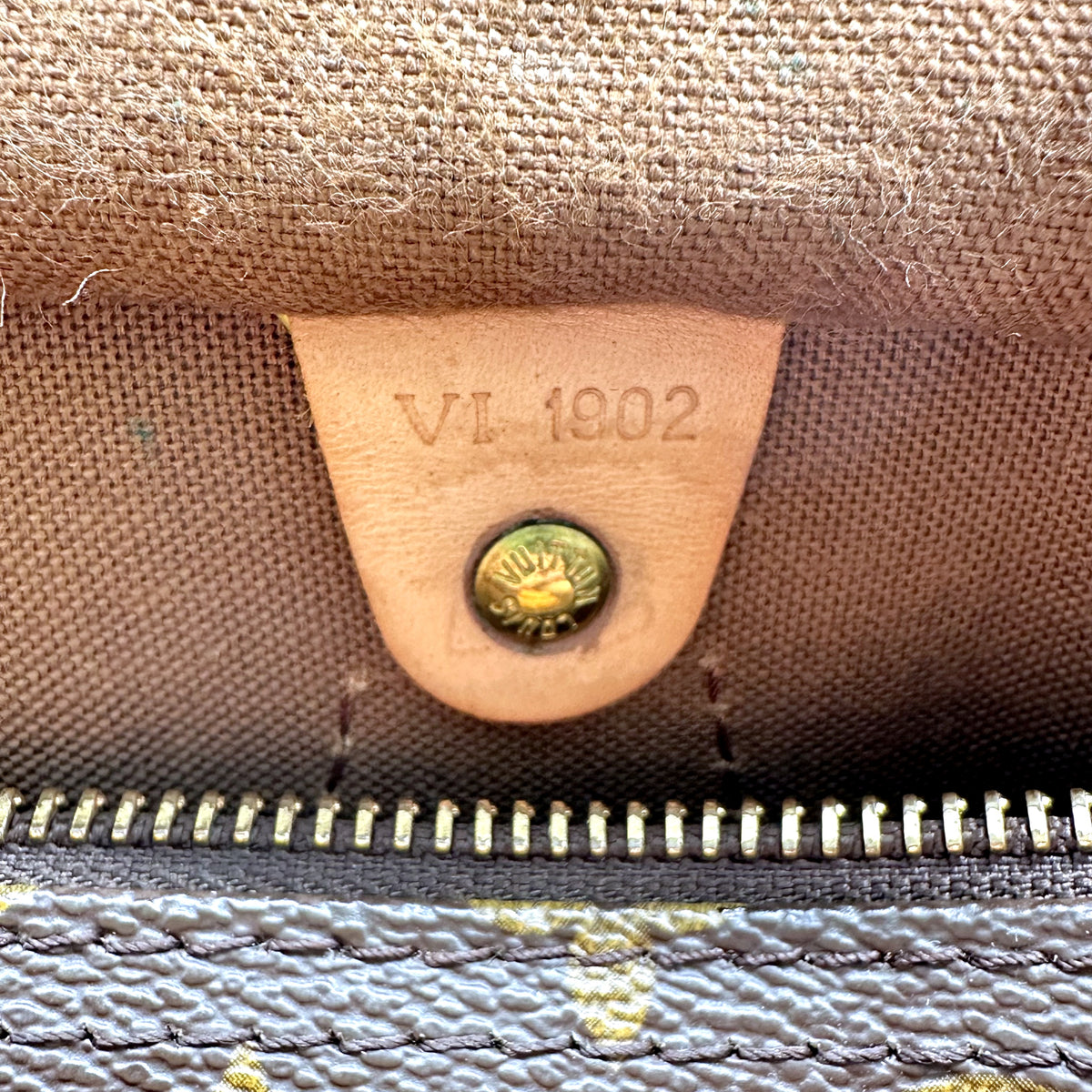 Louis Vuitton Speedy 30 Toile Monogram - détail de la languette intérieure