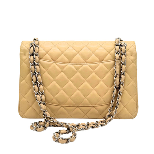 Chanel – Timeless Jumbo Double Flap 30 cm Lammleder Beige