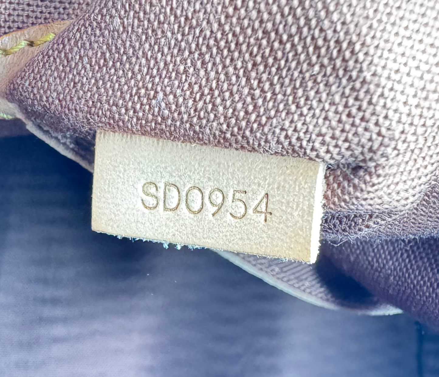 Louis Vuitton – Alma Monogram