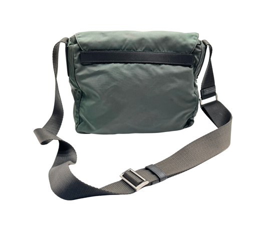 PRADA Nailon verde