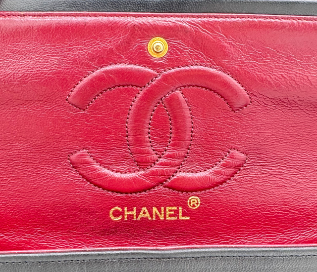 Chanel – Timeless Classique Noir