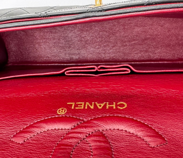 Chanel – Timeless Classique Noir