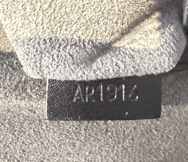 Louis Vuitton – Alma Épi Noir