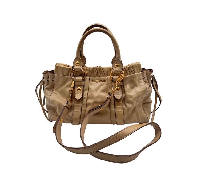 Miu Miu – Sac en cuir beige avec bandoulière