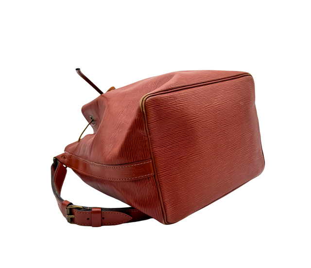 Louis Vuitton – Petit Noé Épi