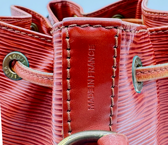 Louis Vuitton – Petit Noé Épi