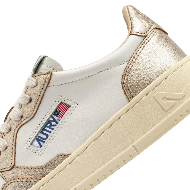 Autry Medalist Low Bicolor White & Platinum Leather