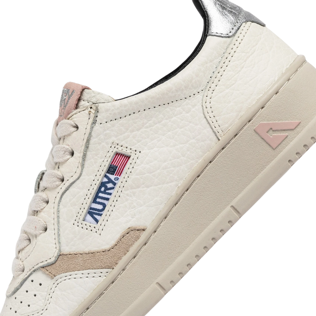Autry Medalist Low Grained Leather with Silver & Powder Pink