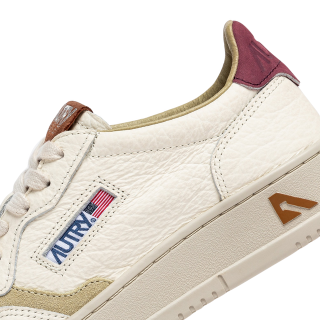 Autry Medalist Low Marshmallow & Burgundy Leather