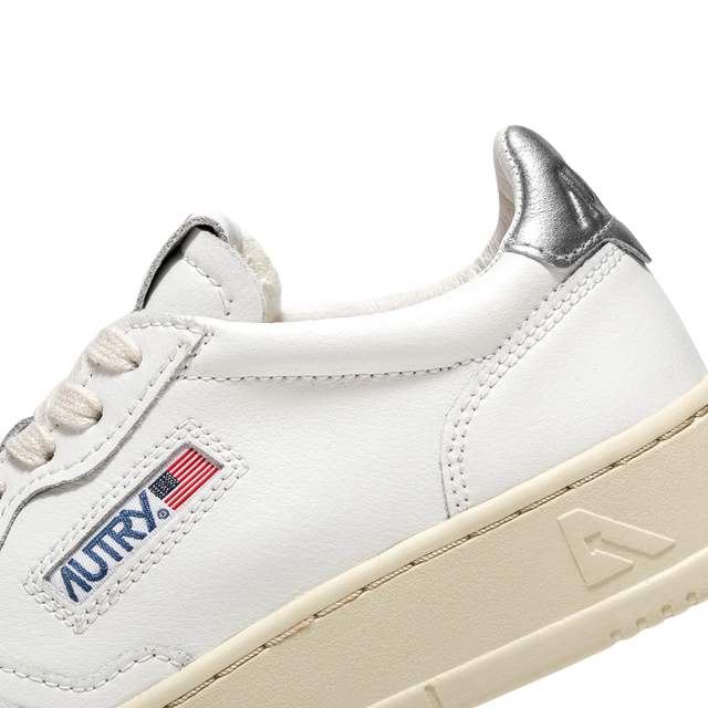 Autry Medalist Low White & Silver Metallic Leather