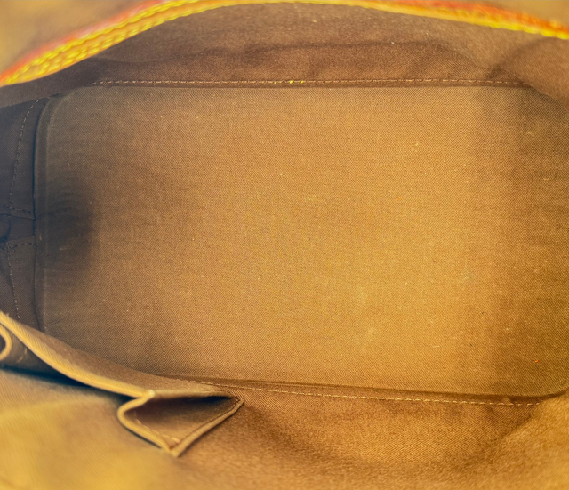 Louis Vuitton – Alma Monogram