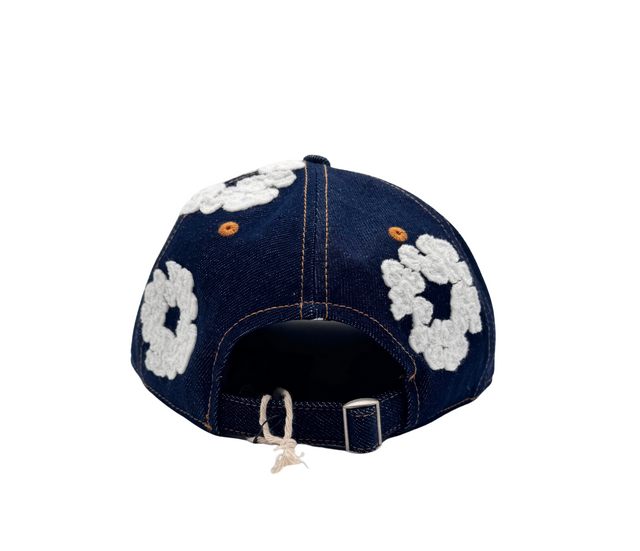Casquette Denim Brodée – Fleurs Blanches