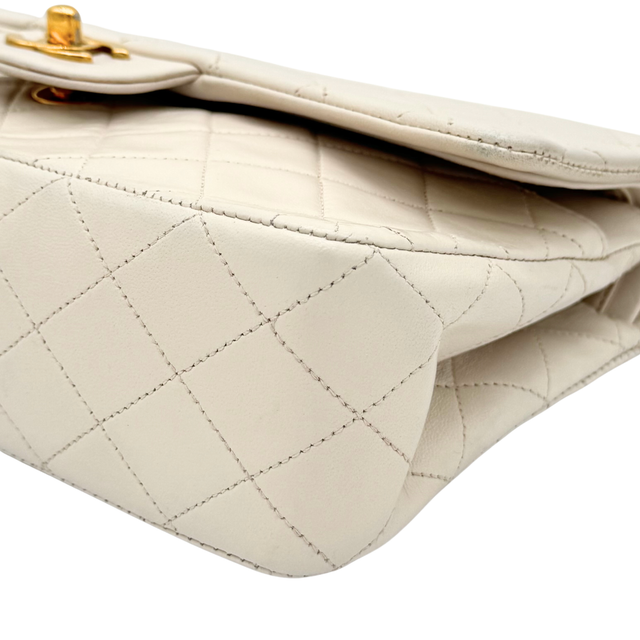 Chanel – Timeless Classique 25 cm Cuir Blanc