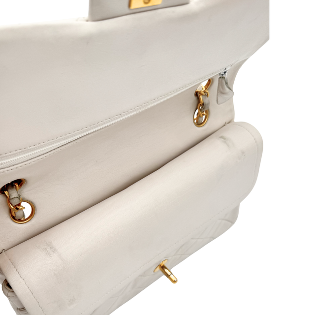 Chanel – Timeless Classique 25 cm Cuir Blanc