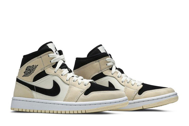 Air Jordan 1 Mid Barely Orange