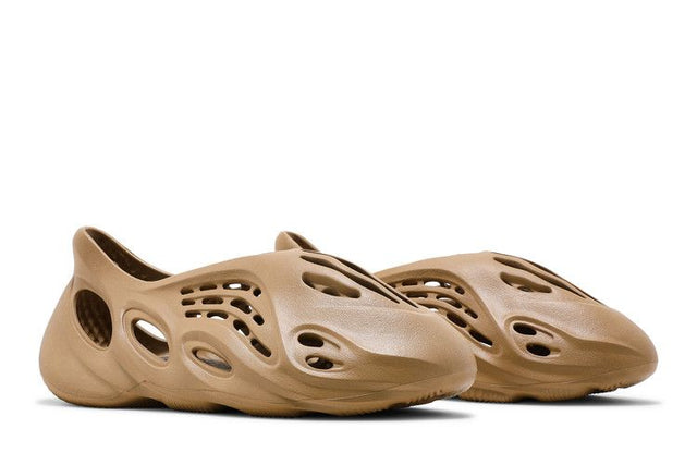 Adidas Yeezy Foam RNNR Ochre