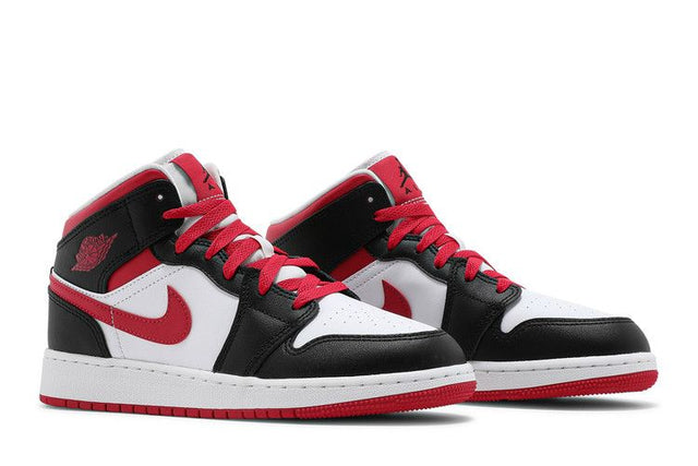 Air Jordan 1 Mid Very Berry