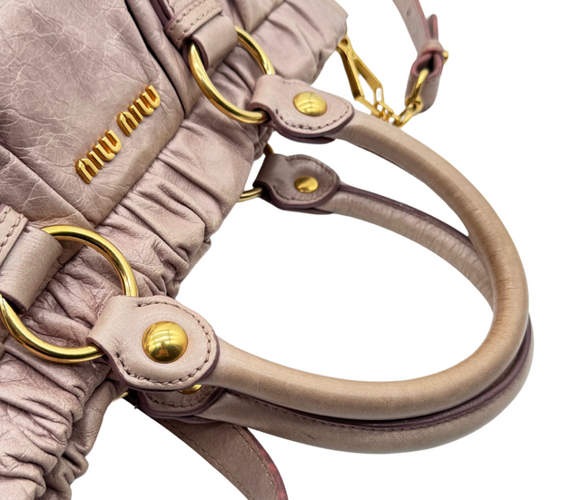 Miu Miu – Sac à Main en Cuir Rose avec Bandoulière