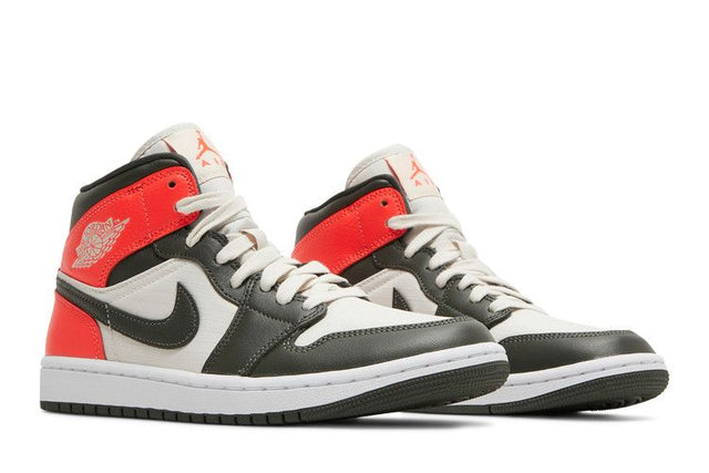 Air Jordan 1 Mid Light Orewood Brown