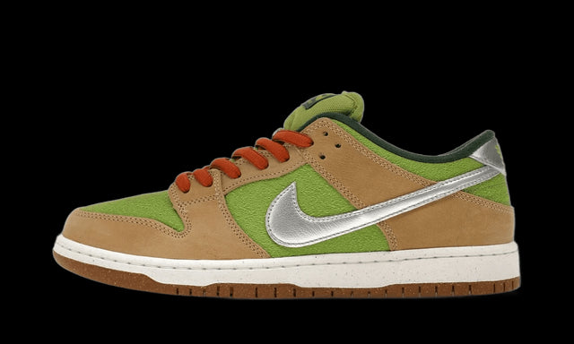 Nike SB Dunk Low Escargot - FQ7585-200