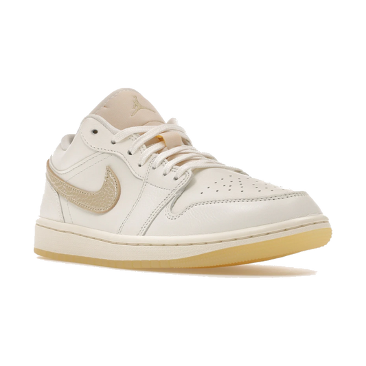Air Jordan 1 Low SE Metallic Team Gold
