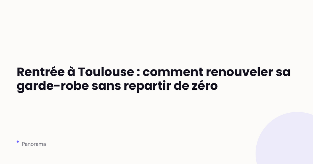 Vêtements soigneusement disposés sur un portant dans une boutique de mode à Toulouse
