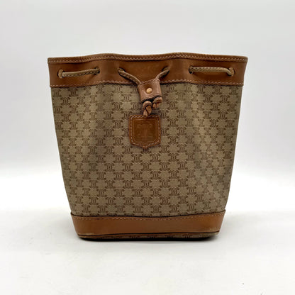Céline Seau Toile Macadam Beige - vue de face, cordon coulissant et écusson de cuir