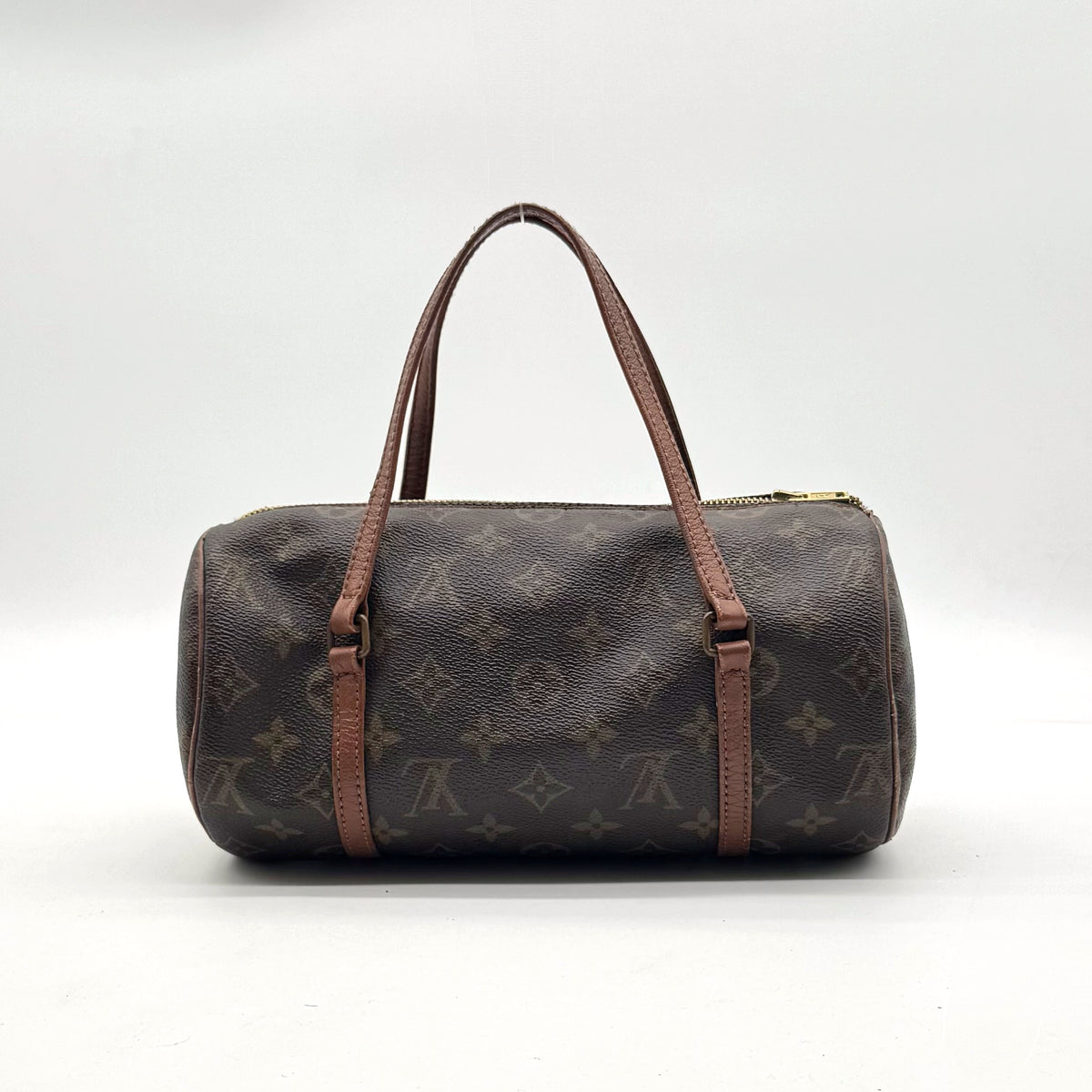 Louis Vuitton Papillon 26 Toile Monogram - vue de face, anse en cuir naturel