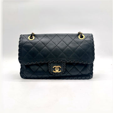 Chanel – Matelassé Cuir Noir