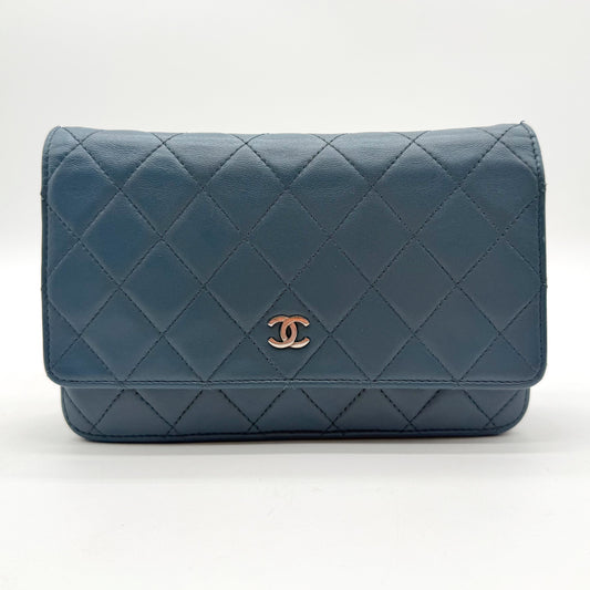 Chanel Wallet on Chain – vue de face