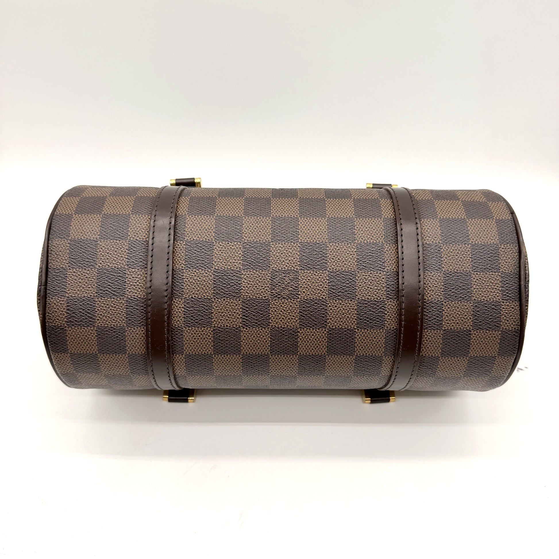 Louis Vuitton Papillon Damier Ebène - vue arrière couchée