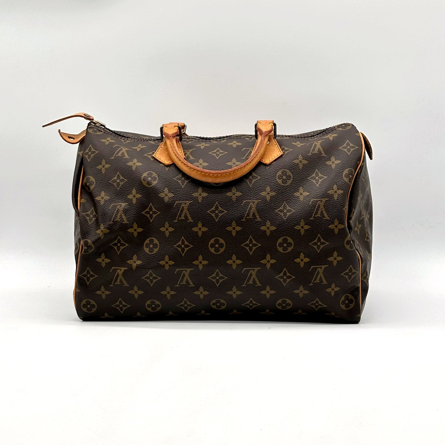 Louis Vuitton Speedy 35 toile Monogram - vue de trois quarts, angle opposé
