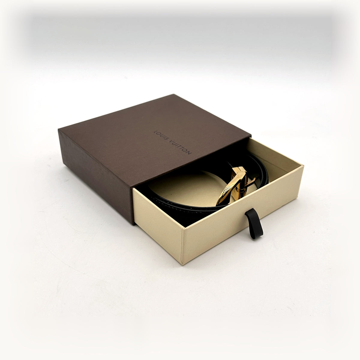 Louis Vuitton Ceinture Cuir Épi Noir - ceinture rangée dans sa boîte d'origine