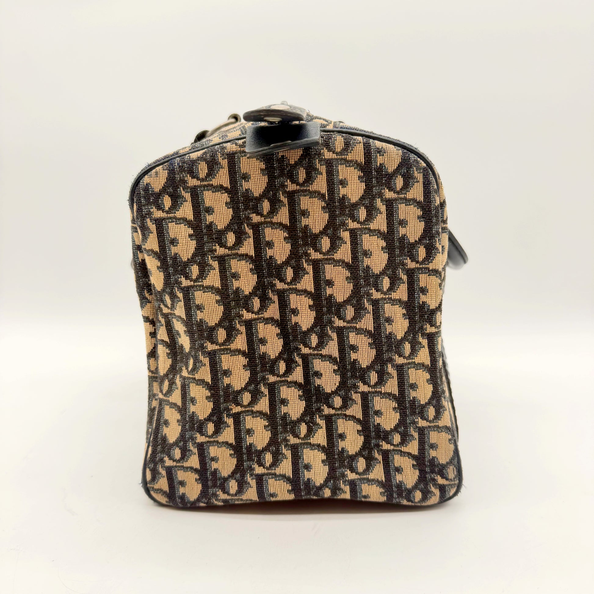 Dior Boston toile monogram - profil côté droit