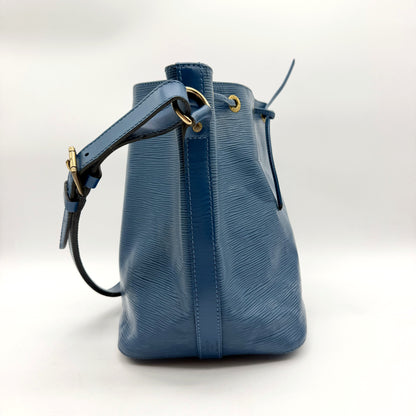 Louis Vuitton Petit Noé cuir Épi bleu - profil du sac