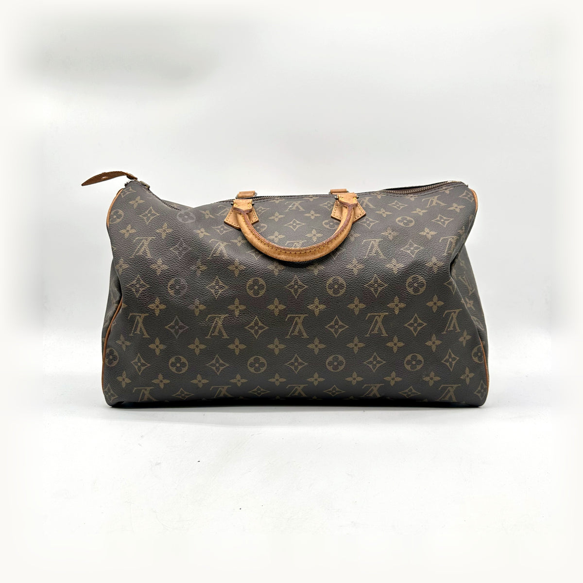 Louis Vuitton Speedy 40 Toile Monogram - vue de face, sac affaissé