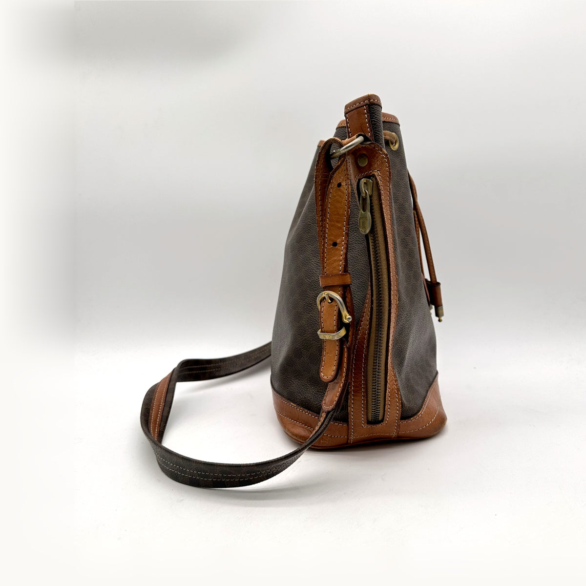 Céline Seau Toile Macadam Brun - profil et sangle textile