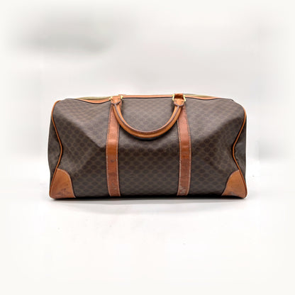 Céline Boston Toile Macadam Brun - vue de face, sac posé de trois quarts