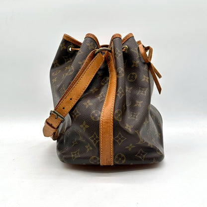 Louis Vuitton Petit Noé Toile Monogram - profil et bandoulière réglable