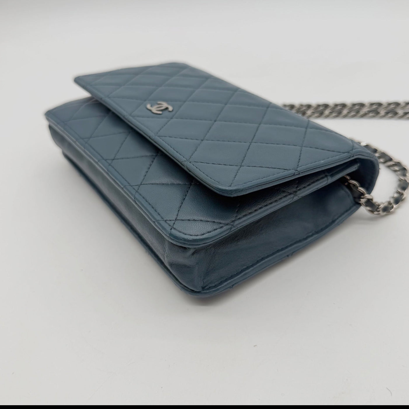 Chanel Wallet on Chain – vue 3/4 dessus
