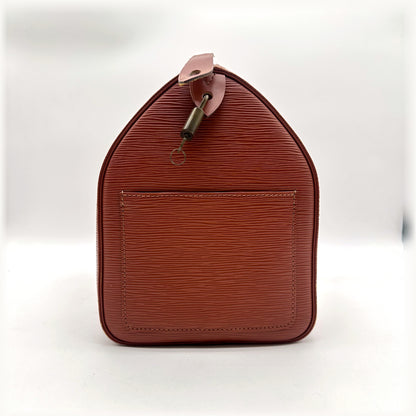 Louis Vuitton Speedy 35 Cuir Épi Terracotta - vue de l'autre bout, poche plaquée