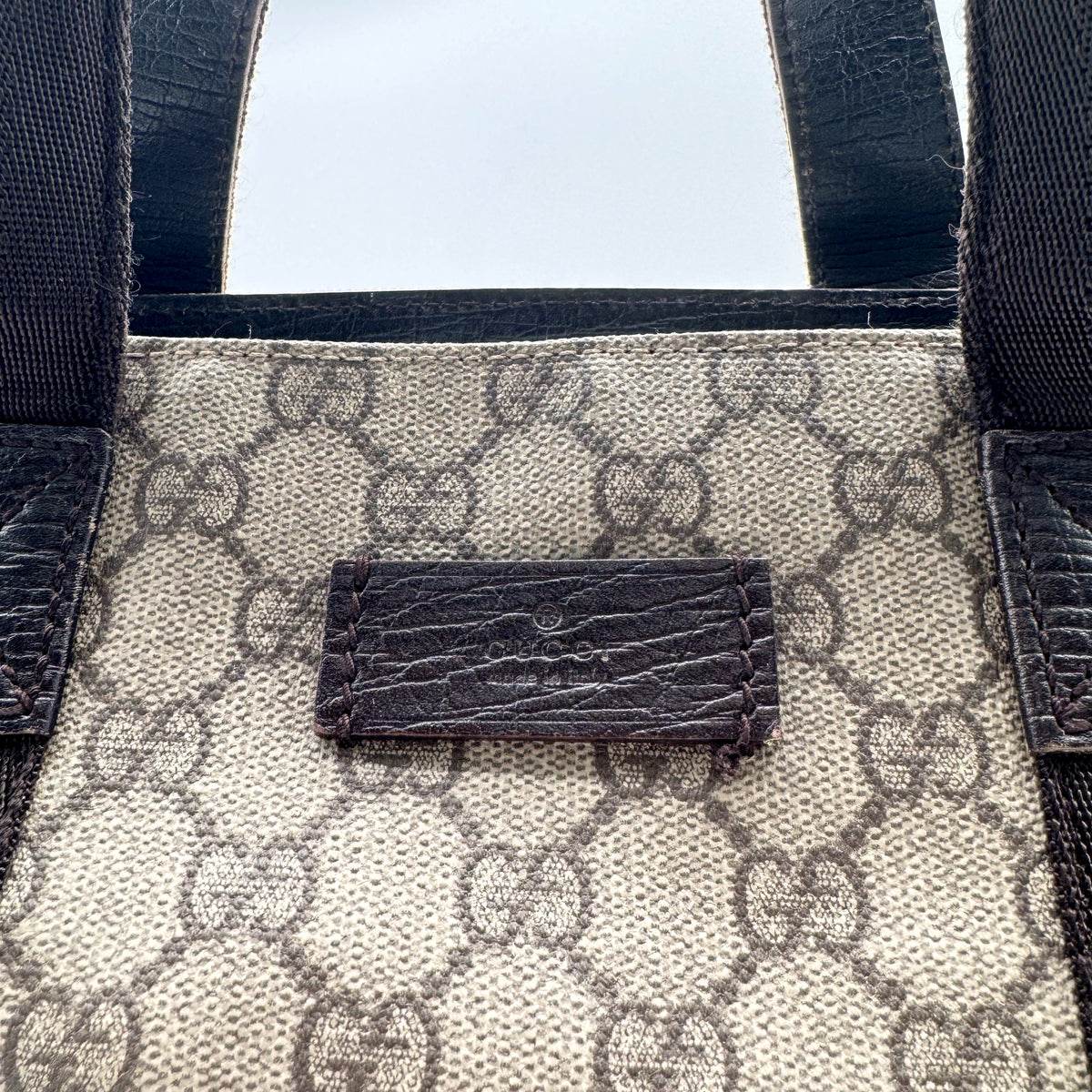 Gucci Tote Toile GG Beige et Cuir Brun - vue de dessus, intérieur du sac