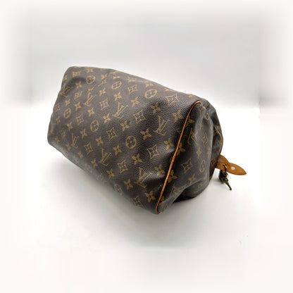 Louis Vuitton Speedy 30 Toile Monogram - vue en angle, base du sac