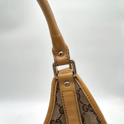 Gucci Jackie Toile GG - détail de l'attache d'anse