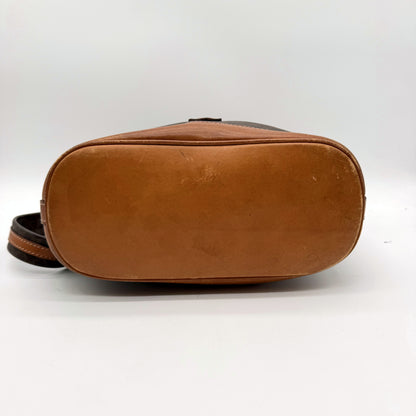 Celine sac seau Macadam toile brune - dessous en cuir