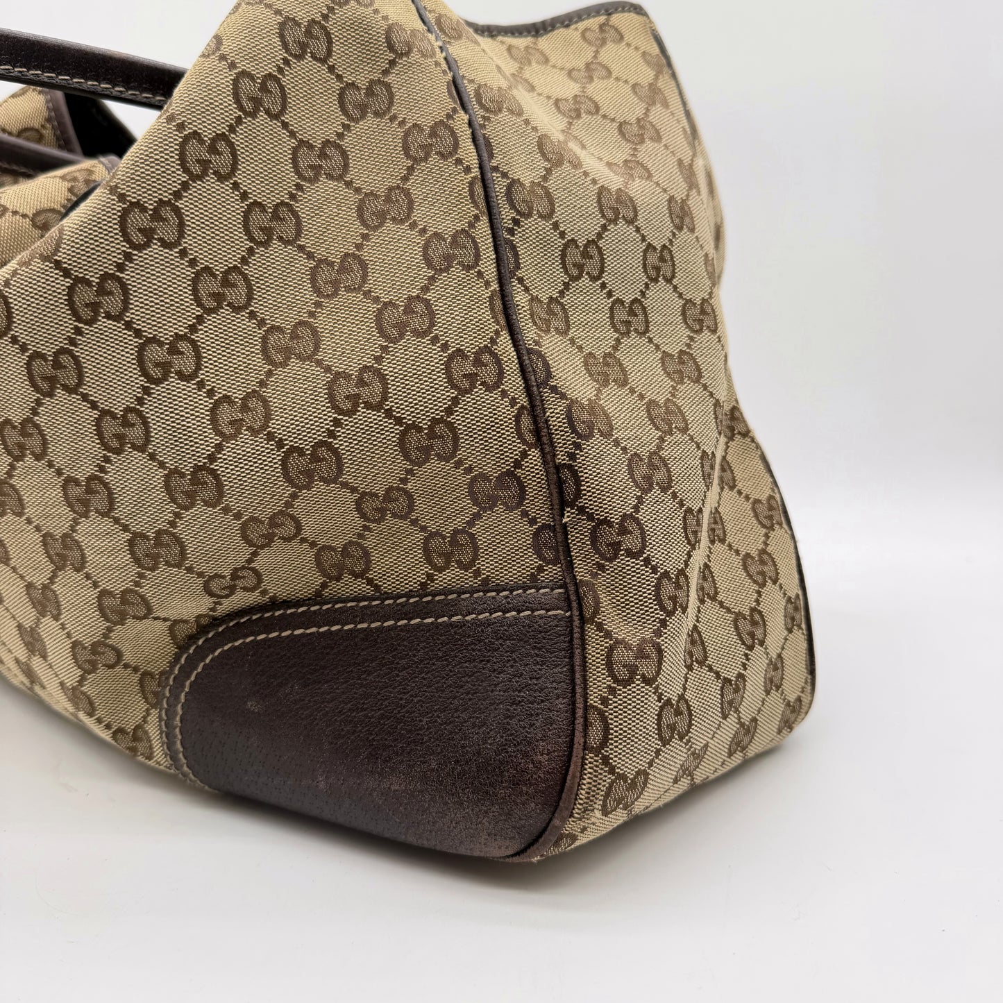 Gucci Princy Tote toile GG beige - detail coin cuir